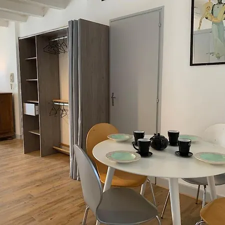 Monlogis 2 Grand Lumineux- Fibre Apartmán *